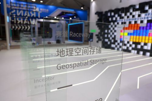 靈活機變 星環(huán)科技星基變閃耀2022世界人工智能大會，引領(lǐng)軟件開發(fā)新風向